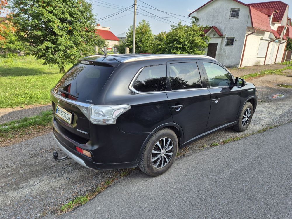 Mitsubishi Outlander 2014 рік