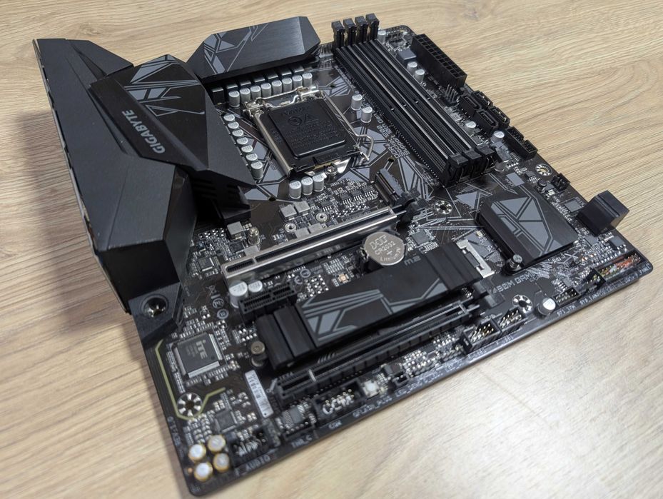 Gigabyte Z490M GAMING X