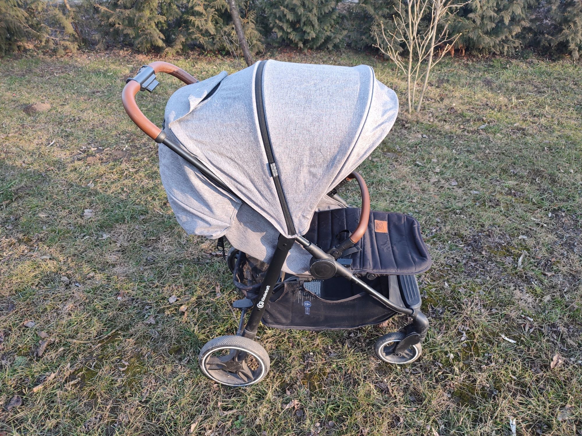 Wózek spacerowy Kinderkraft Grande LX