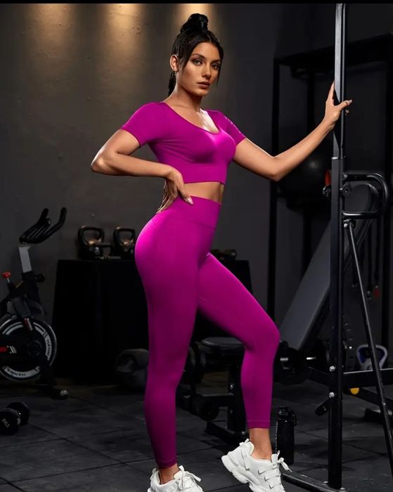 Продам костюм для фитнеса