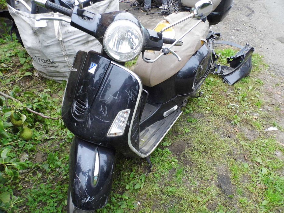PIAGGIO VESPA GTS GT 125 czesci silnik kufer lagi gaźnik koło kokpit