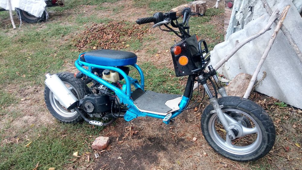 Продам  Хонда рукус 4т не саморобка кроме переда и бака