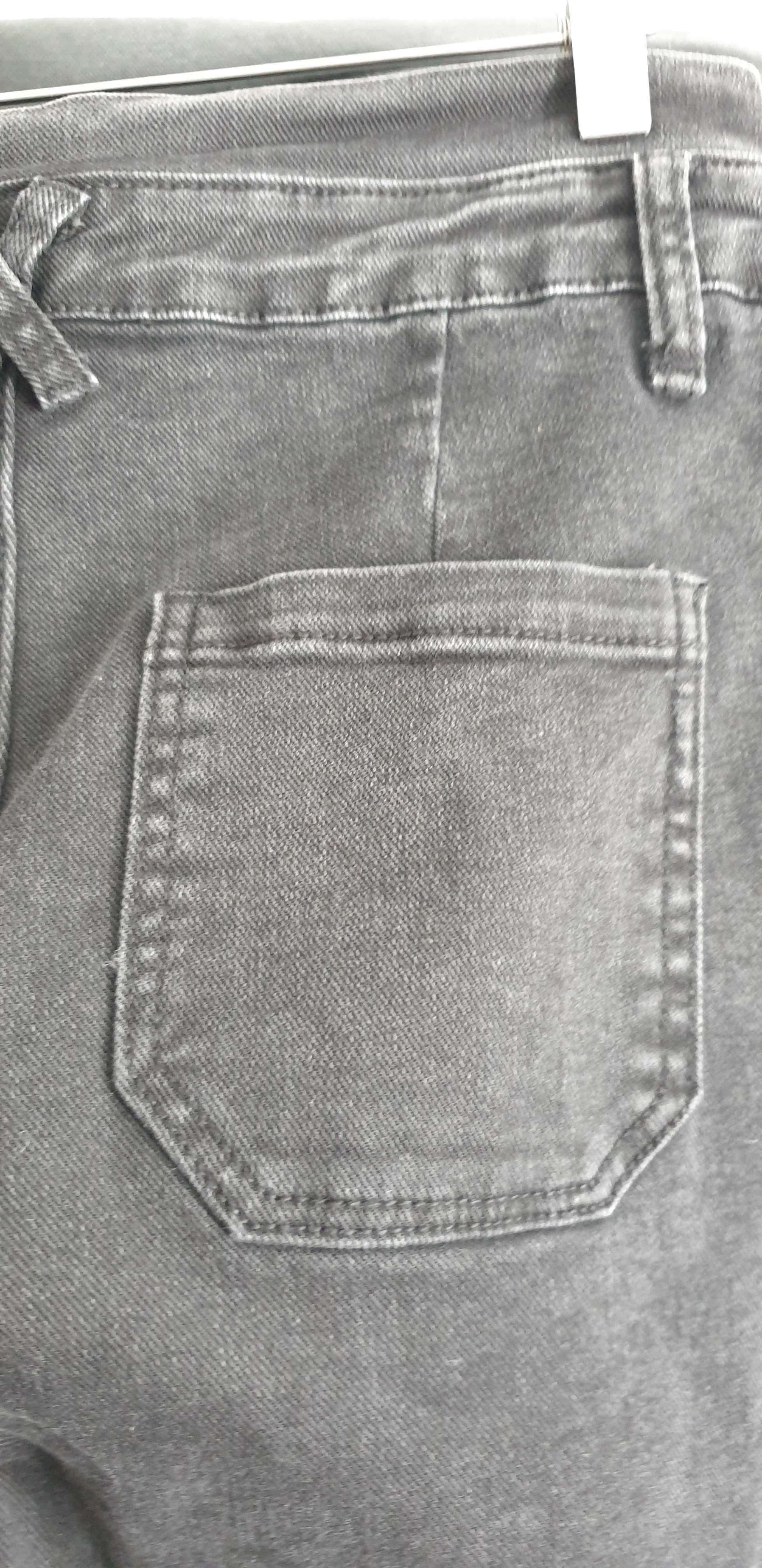 Jeans pretos desbotados