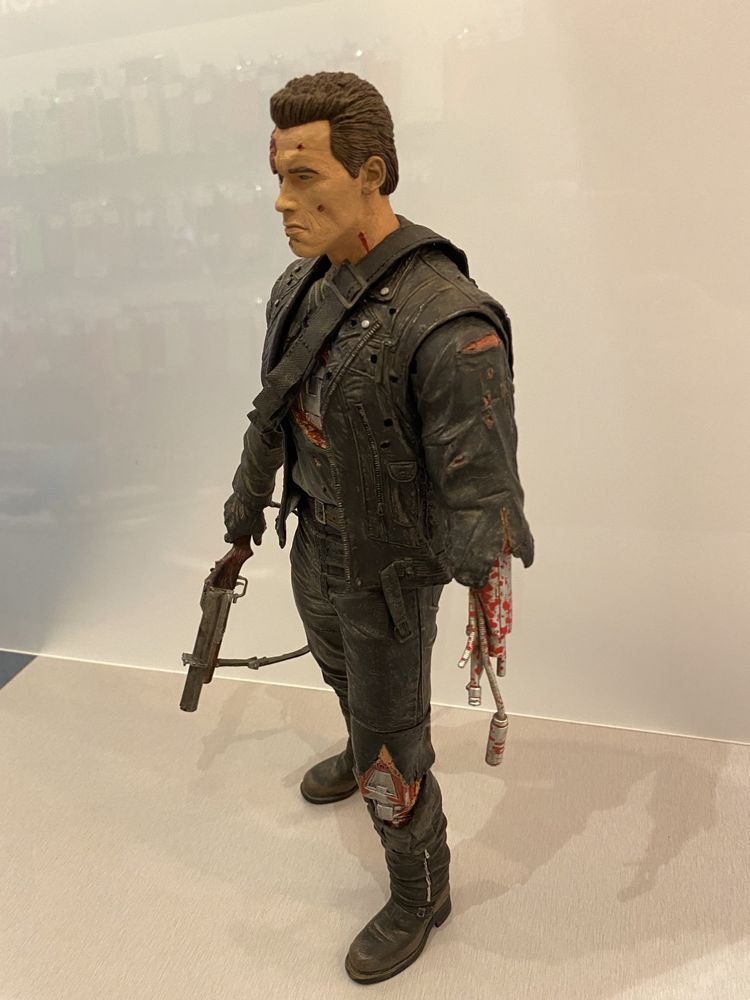 Figurka 32cm Terminator Arnold Schwarzenegger Neca 2009