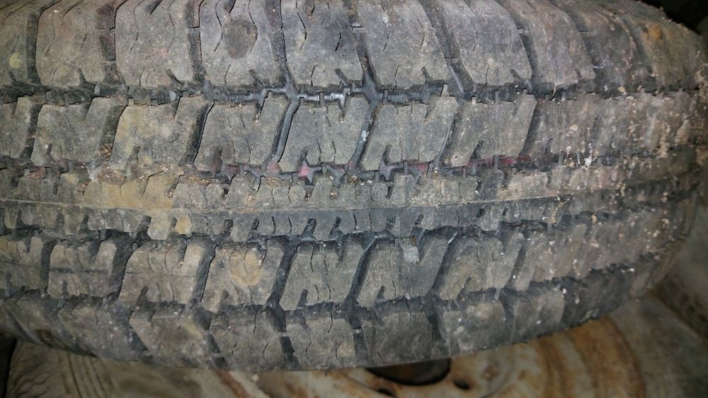 Продам Шини Rosava 235/75 R15
