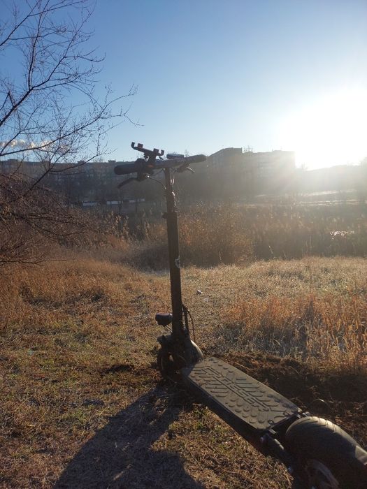 Електросамокат Crosser T4 — на ходу, потребує невеликого ремонту