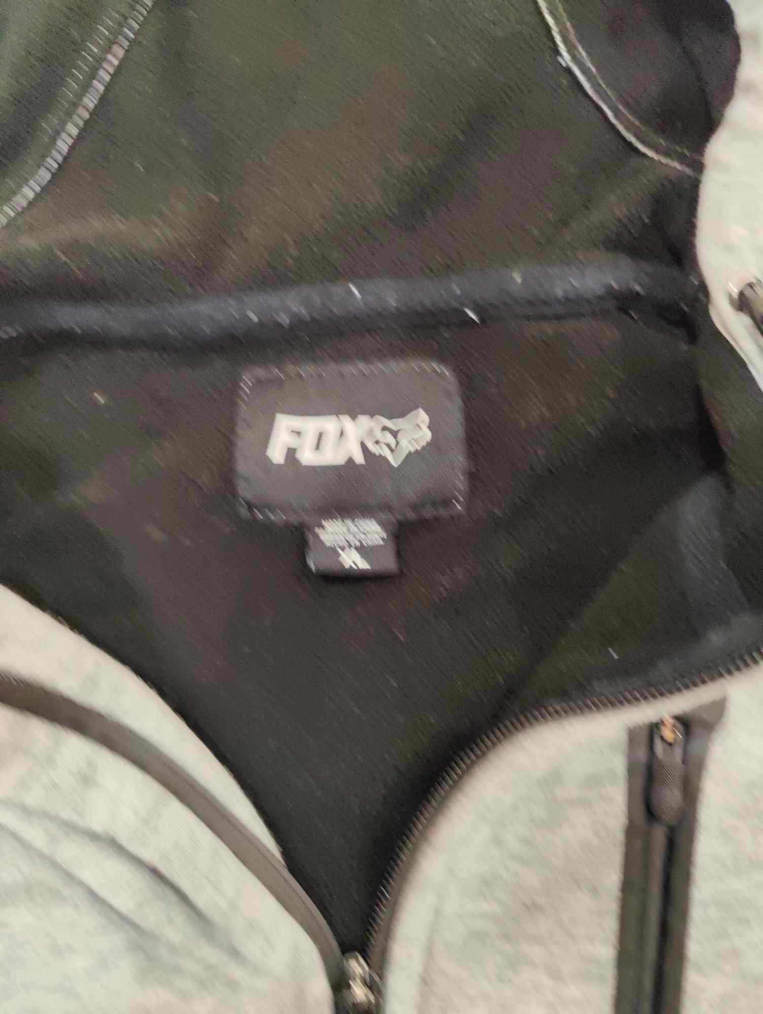 Casaco cinzento da Fox tam. XL excelente estado