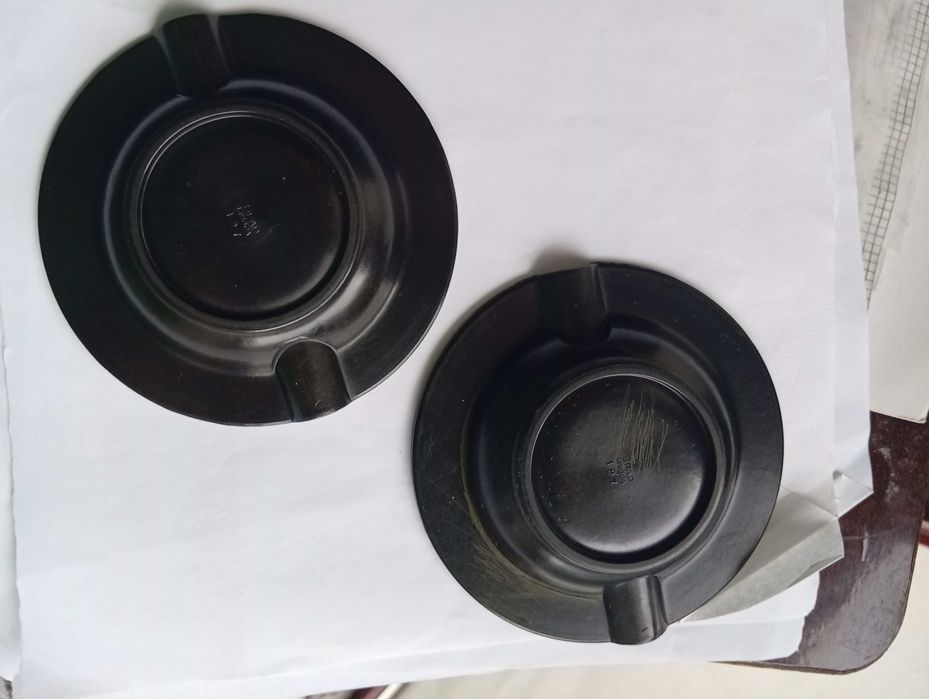 Lote de 2 cinzeiros vintage, antiga farmacêutica SANITAS