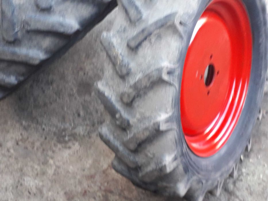 rodas com pneus para motocultivador\motoenxada ou trator