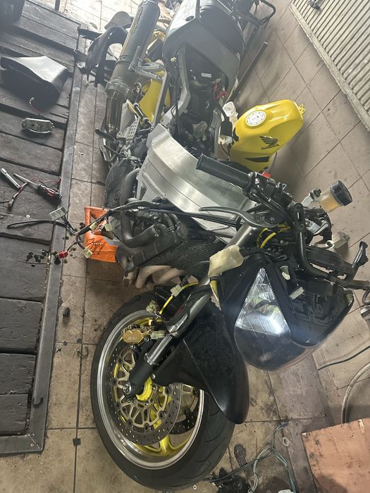 Czasza lampa honda cbr 954 929 czesci