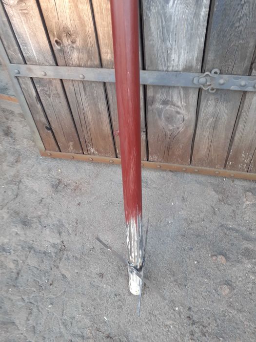 słupki ogrodzeniowe 4mm ścianka ( montaż )