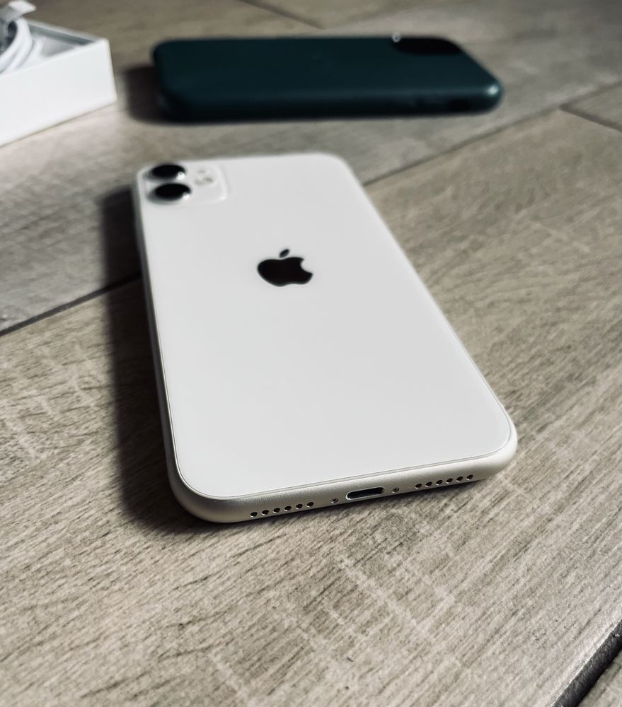 iPhone 11 White Neverlock.