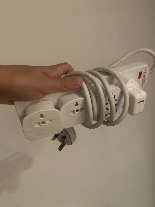 Extensao tomadas (reino unido UK) com diveros adaptadores