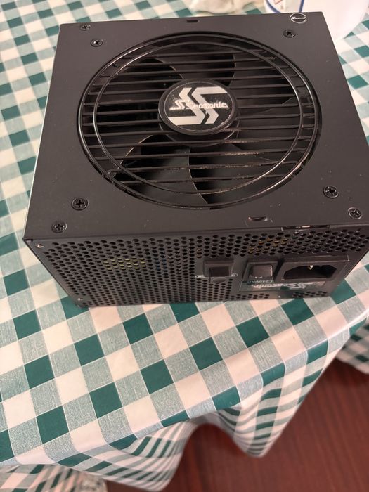 Fonte seasonic 650w gold full modular