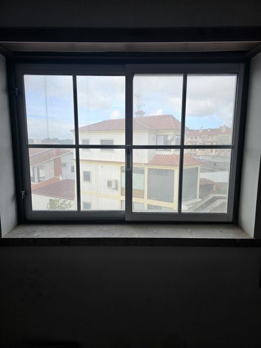 Janelas em Alumínio + Estores