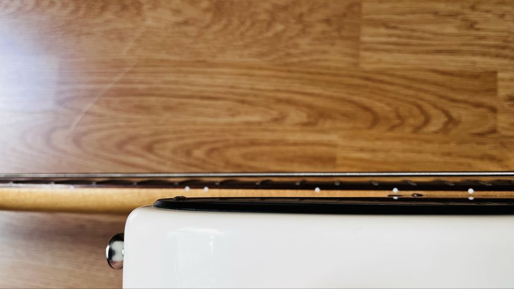 Fender Squier Mike Dirnt Precision Bass