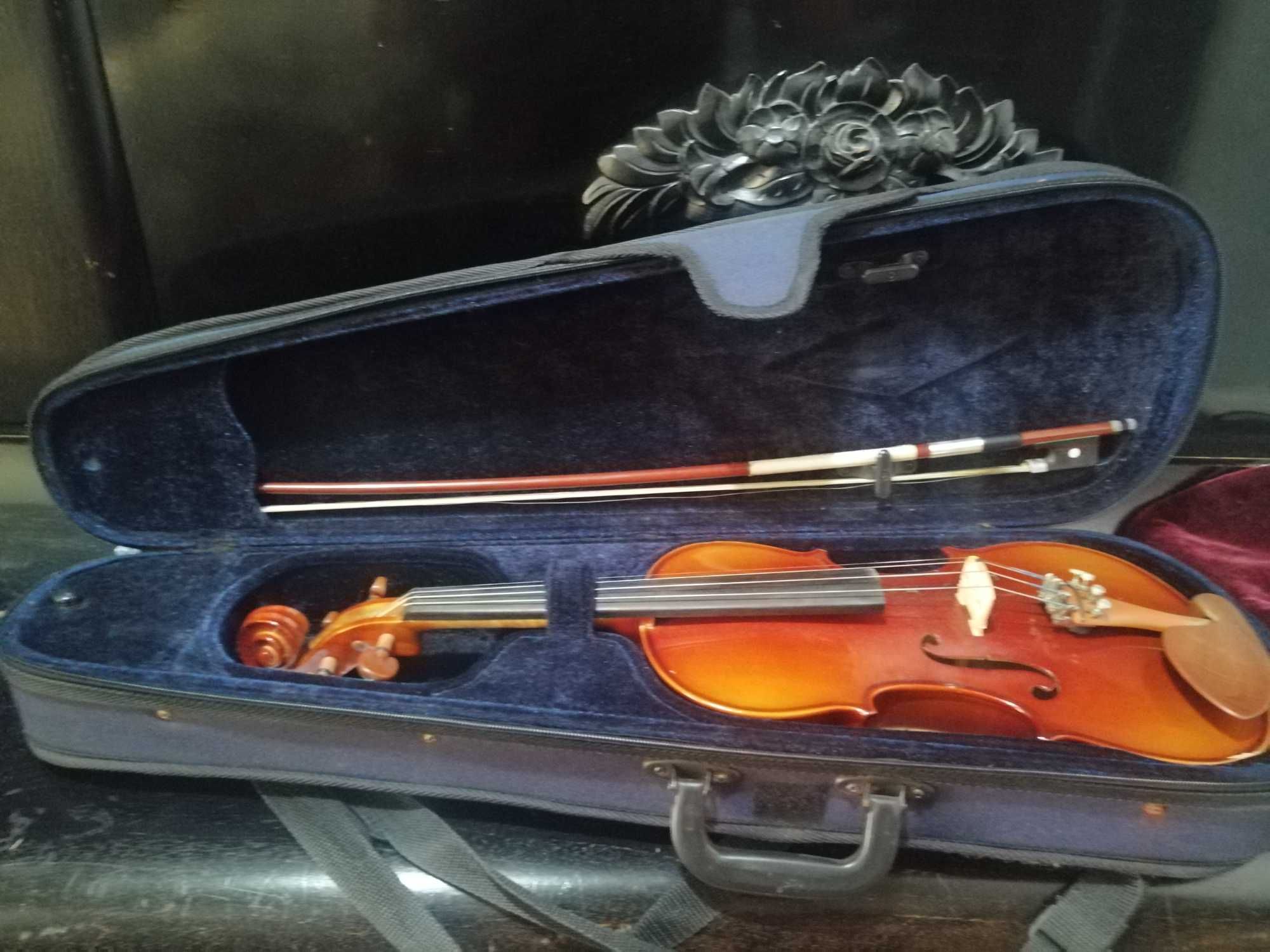 Violino 1/2 em muito bom estado