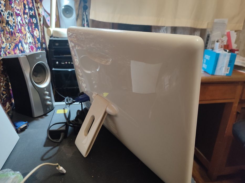 Монитор LG  для компьютера