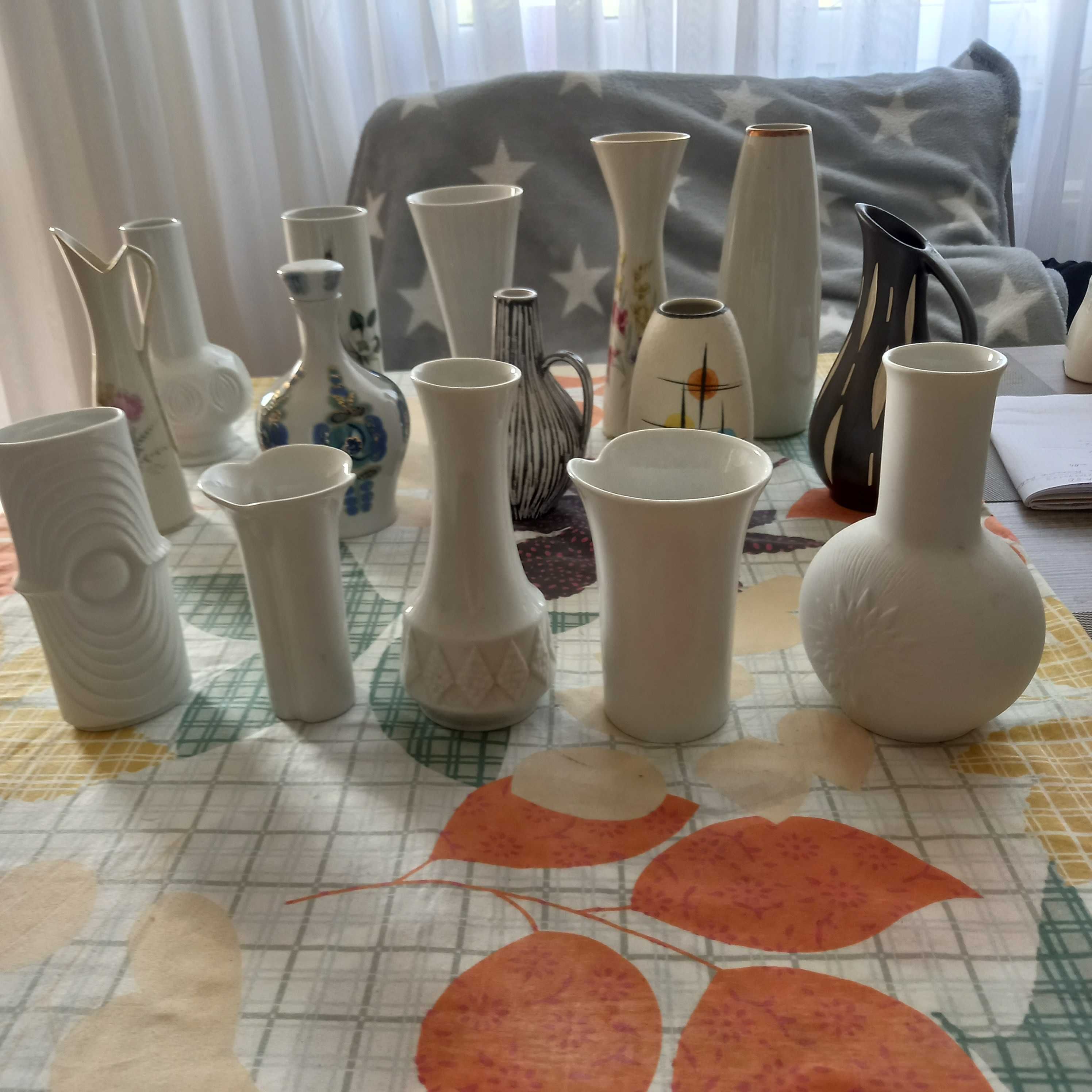 Wazony,wazoniki stare z porcelany. 20zł. sztuka.