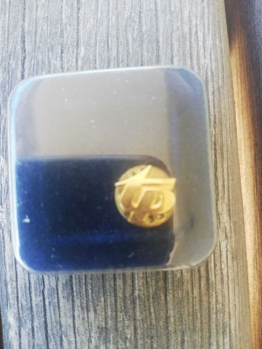 Kolekcjonerski pin Telekomunikacja Polska TP nowa