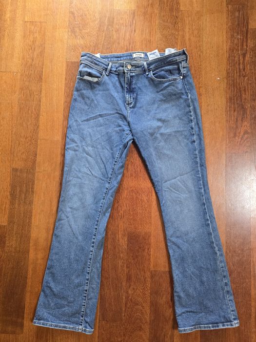 Spodnie damskie jeansowe dżinsy Wrangler Bootcut