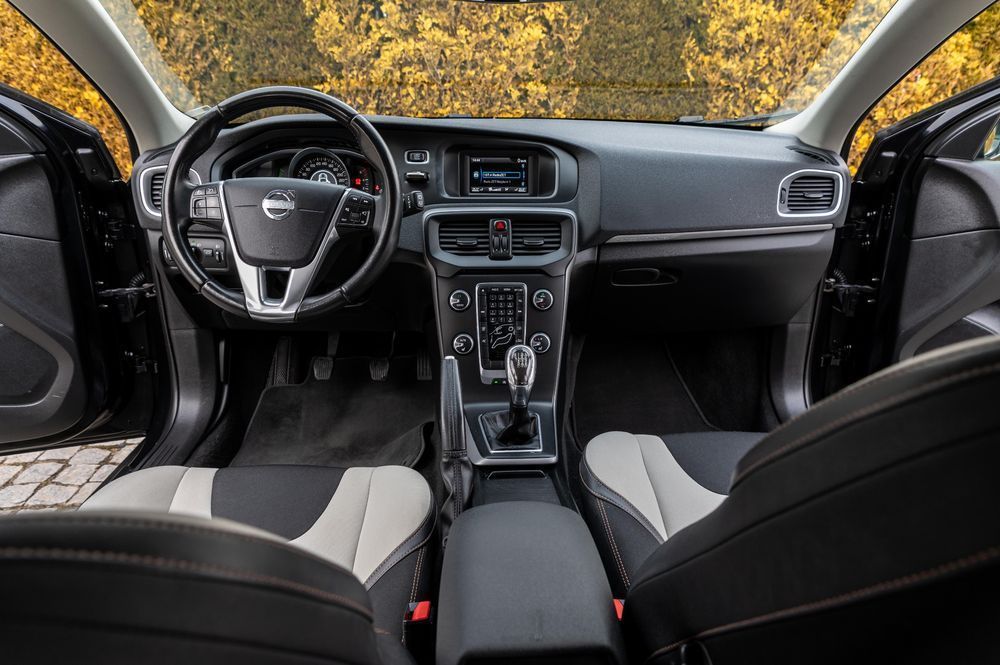 Volvo V40 Cross Country D2 CROSS COUNTRY*1.6D*115KM*100%Bezwypadkowy*Serwis ASO*1 Właś*Ideał*