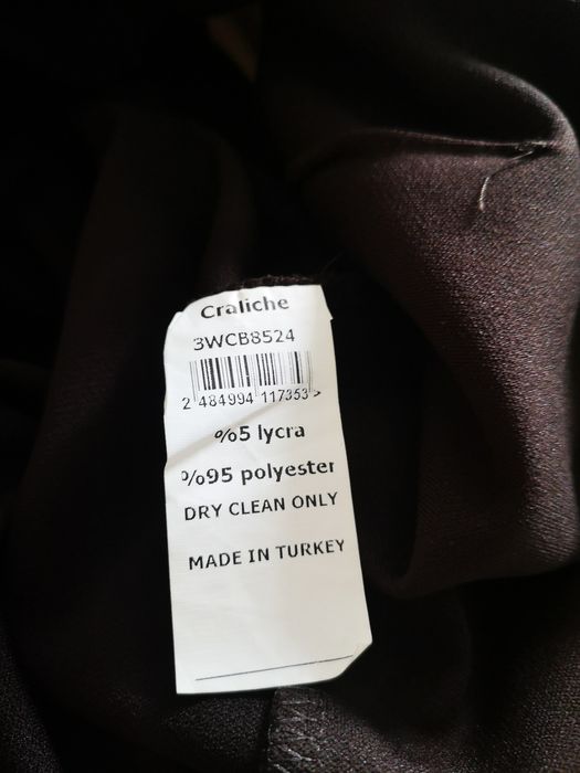 Sukienka z baskinką elastyczna 44 nowa