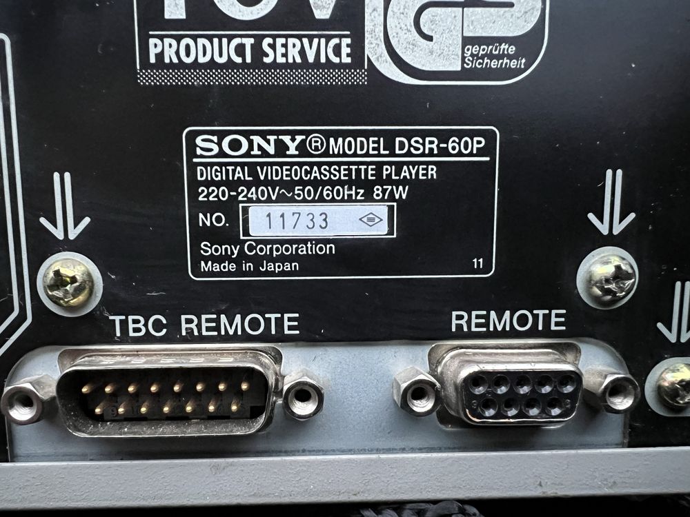 Продам програвач Sony DSR-60P