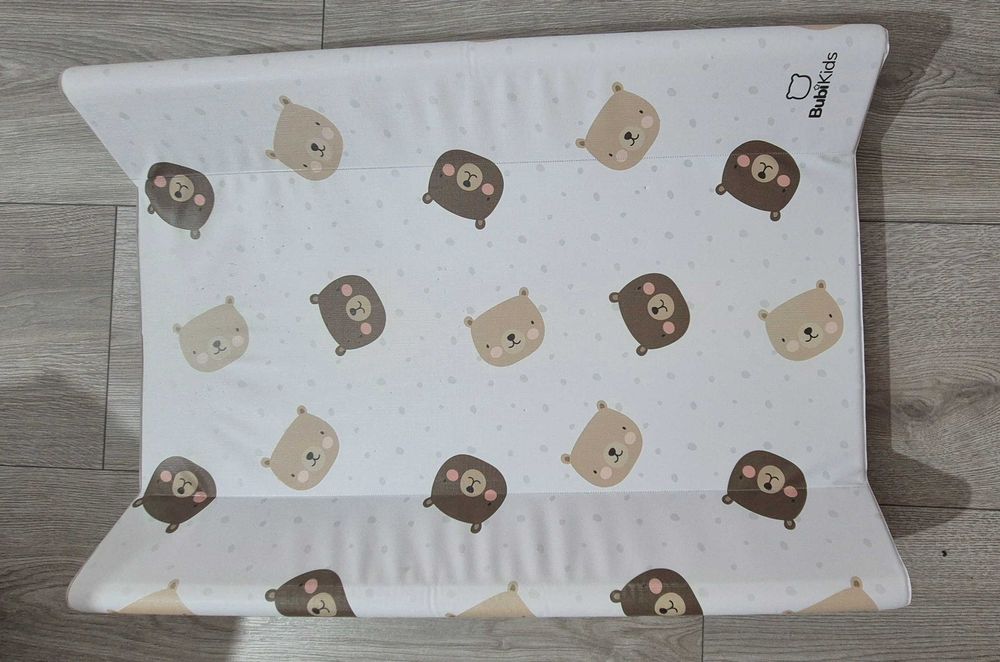 Przewijak na łóżeczko