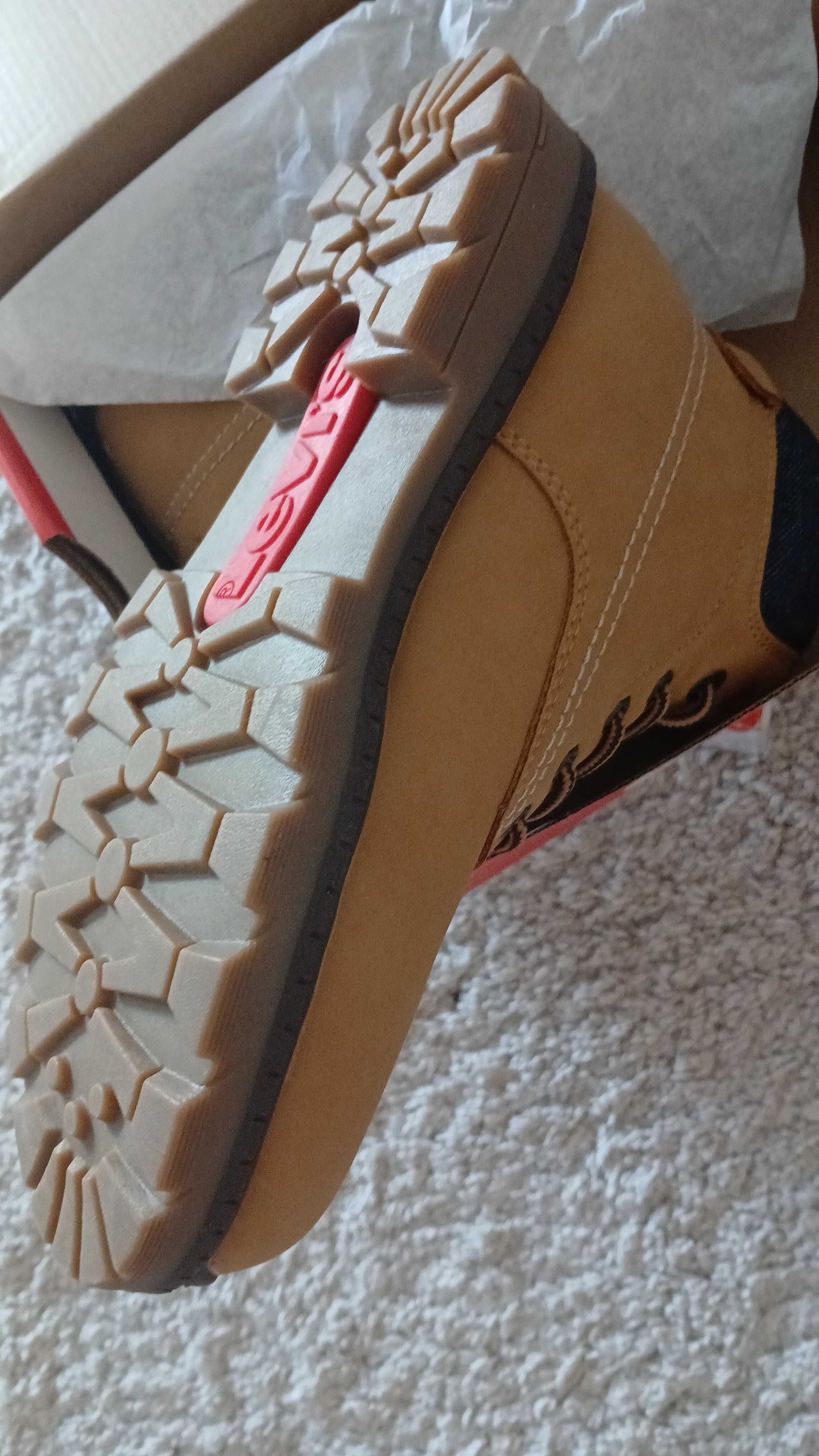 Chuteiras de Futebol Adidas 36 X Messi e Botas Levis 36 e 37