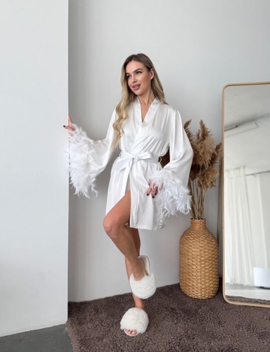 НА ПОДАРУНОК! Піжамна Шовкова сорочка + халат з пір’ям. Вау-образ!