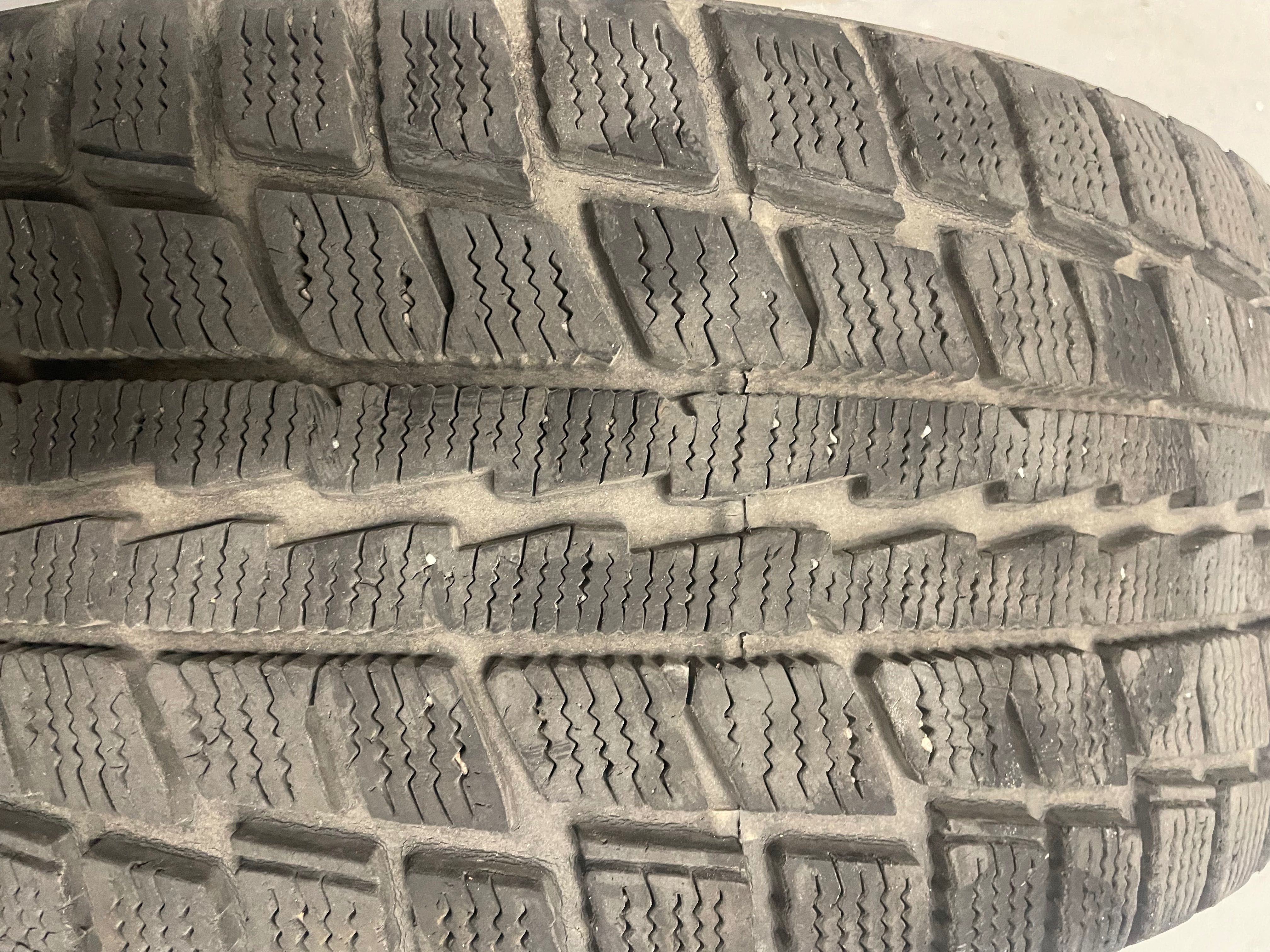 Felgi oryginalne Audi a4b8 7.5J 16H2 ET45 + opony DUNLOP 205/55/16