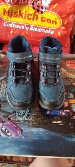 Продам ботинки на мальчика ,новые ,покупали и прогадали с размером. Ра