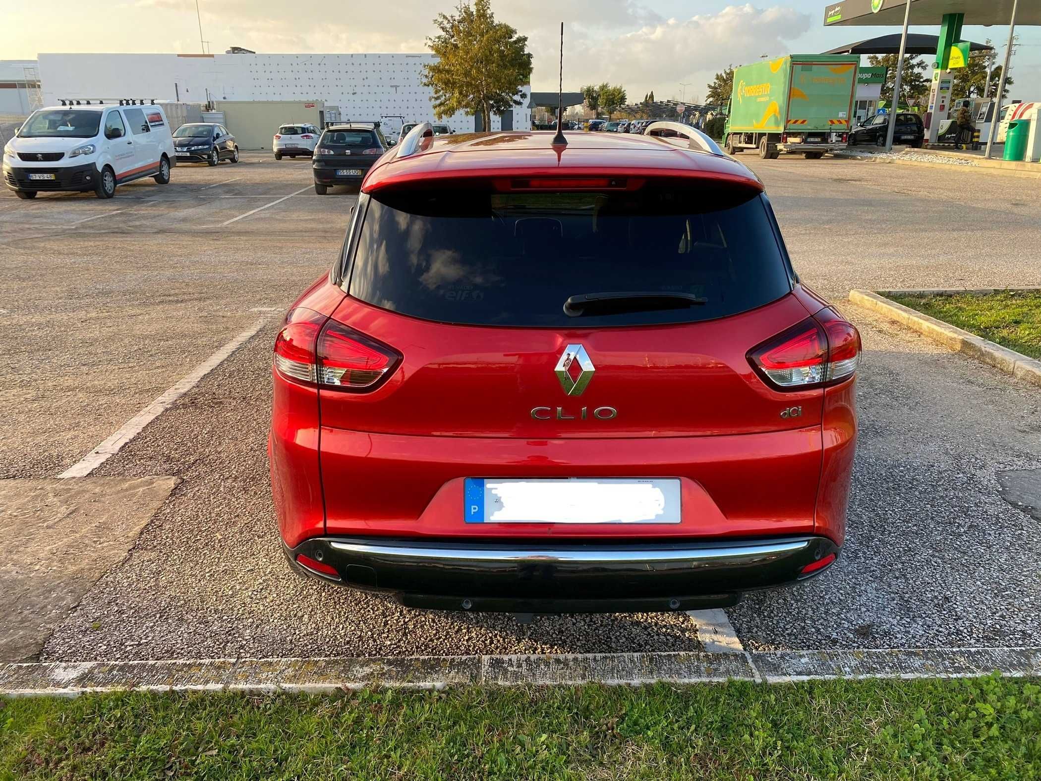 Renault Clio IV diesel 1.5dCi  LIMITED (Viatura de Senhora) Trata