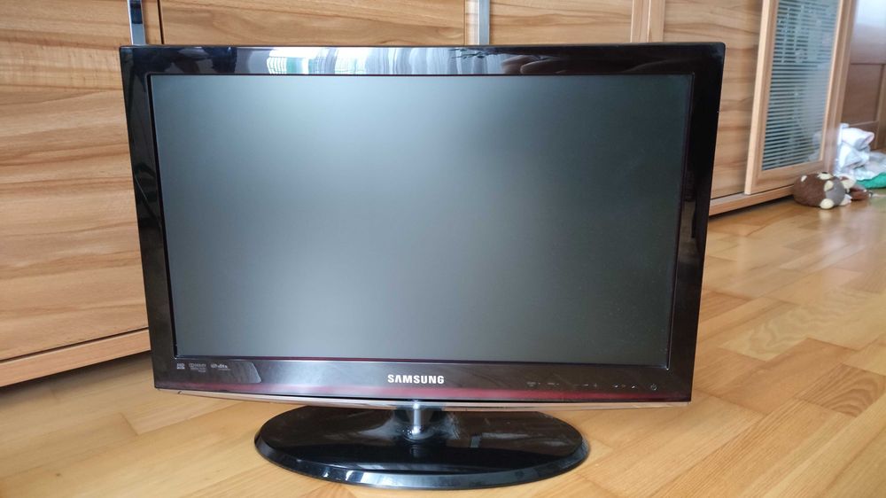 Telewizor Samsung  22"
