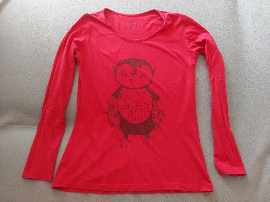 Czerwona bluzka z sową