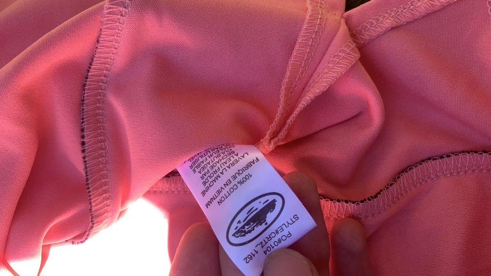 Polo Corteiz Rosa e Preto.