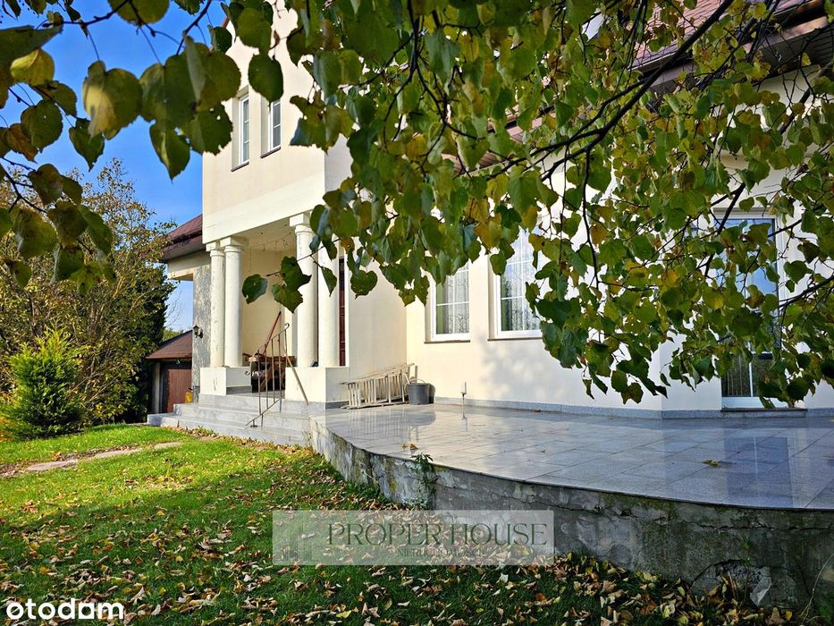 Dom z potencjałem biznesowym i ogrodem 3400 m² – gm. Wólka