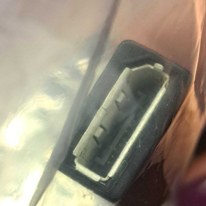 Adapter Zatrzaskowy mini Display Port - Display Port