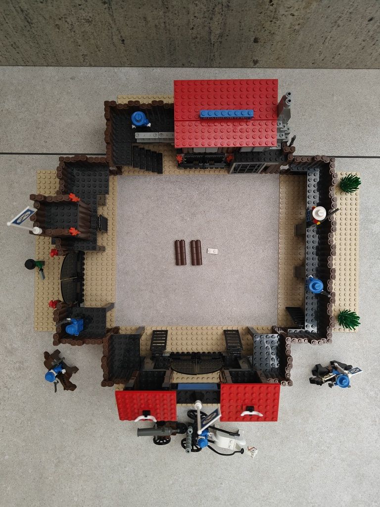 Lego 6769 Fort Legoredo kompletny!