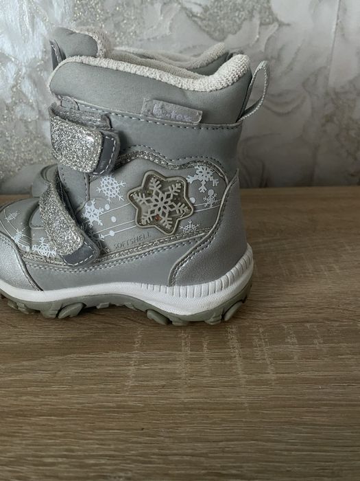 Зимові ботінки для дівчинки