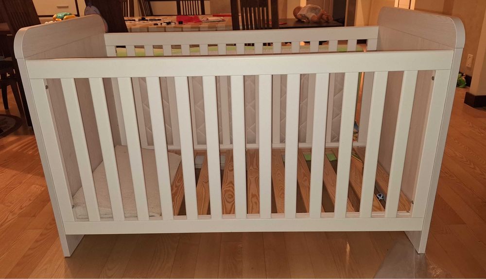 Łóżeczko dziecięce Luca Baby 70x140