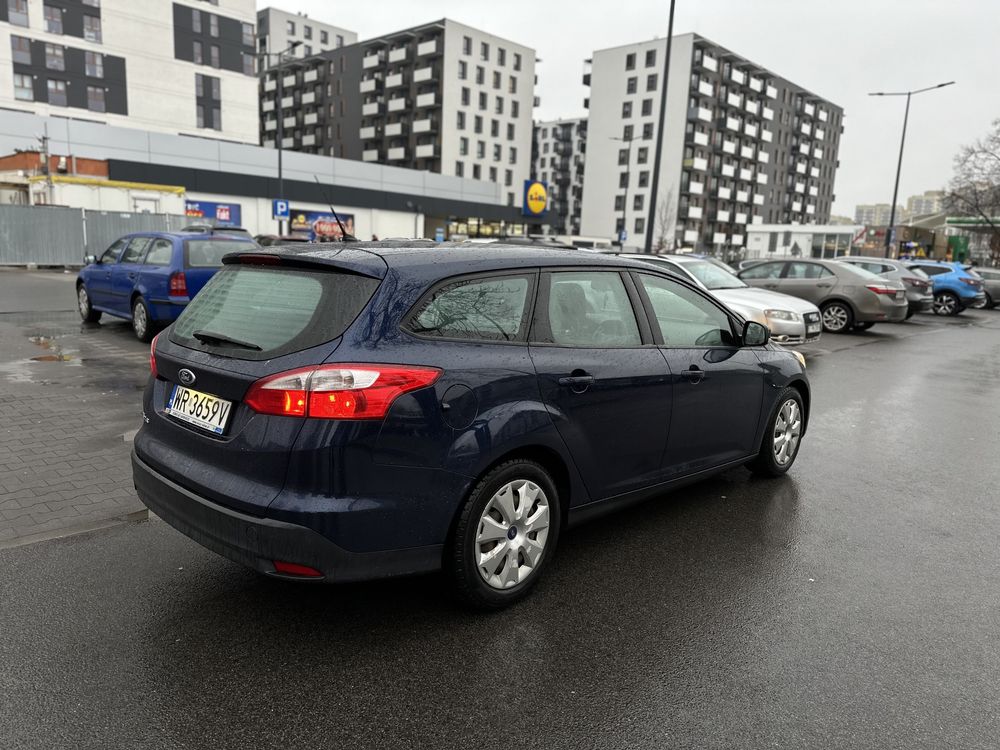 *Ford Focus* 2013 rok* 1.6 diesel* Zadbany* Bardzo dobry stan*