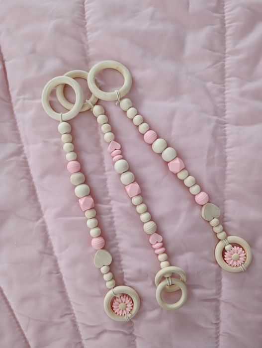 Zawieszki baby gym stojak edukacyjny drewniany komplet 3 szt