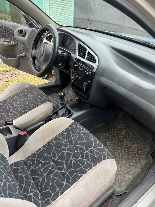 Продам Daewoo Sens 1.3 2004