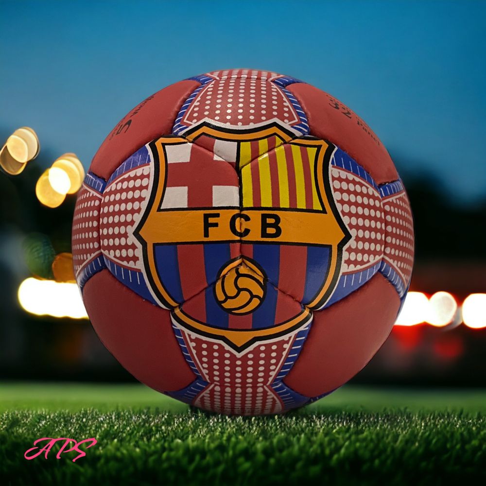 Футбольний м’яч шкіряний, розмір 5 з параметрами професійного м’яча