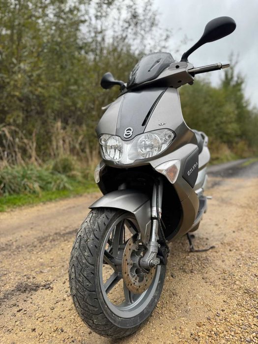 Skuter PIAGGIO GILERA RUNNER SP50 2005 rok  ważne OC i przegląd