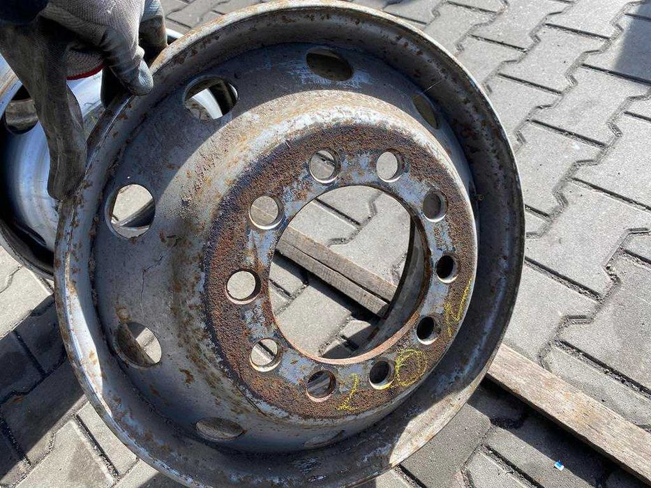 Używana Felga 19.5x7.50 do naczepy 10 Otworów