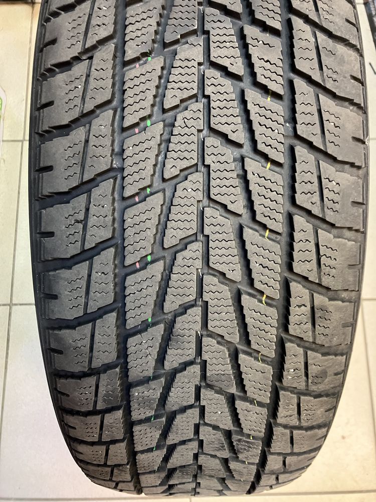 Продам колеса шины 245/55r19 зима Toyo Япония