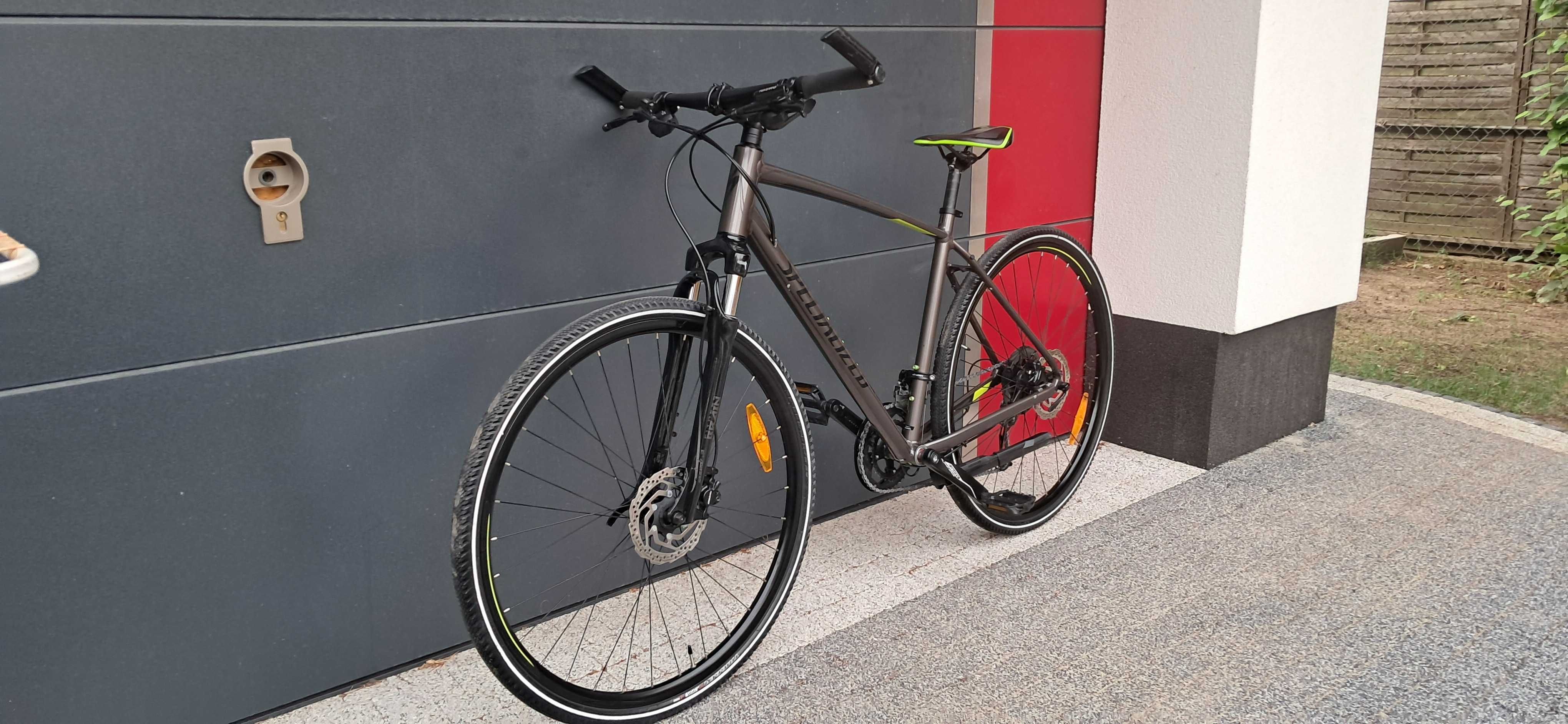 Fajny rower krossowy Specjalized CrossTrail Shimano hydraulika